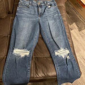 American eagle mom jeans